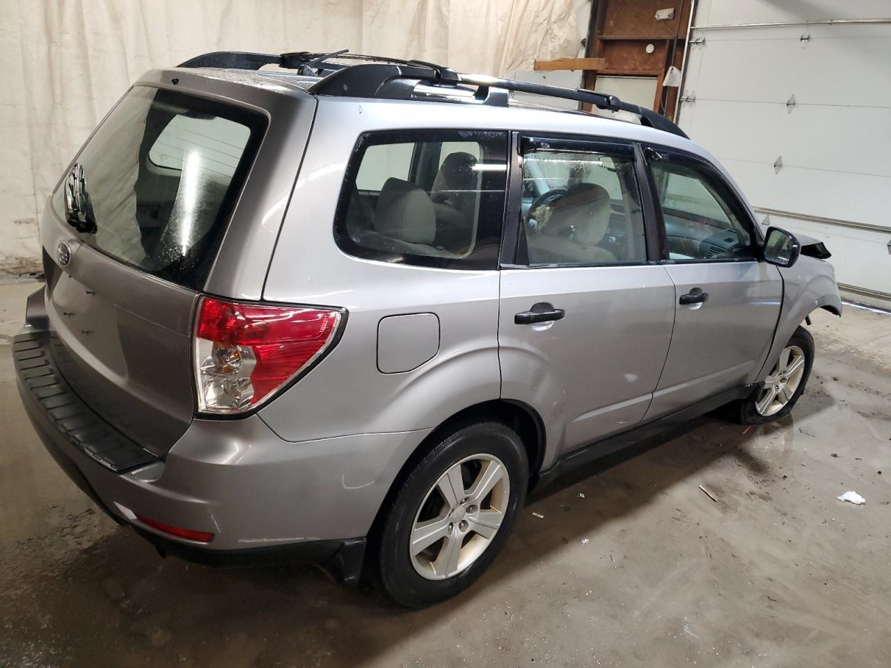 2011 Subaru Forester 2.5X - Фото 3