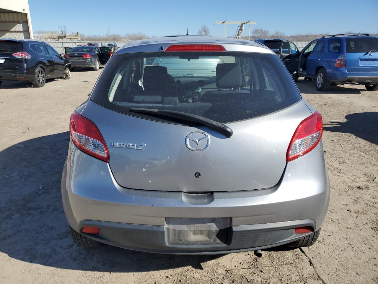 2013 Mazda Mazda2 - Фото 6