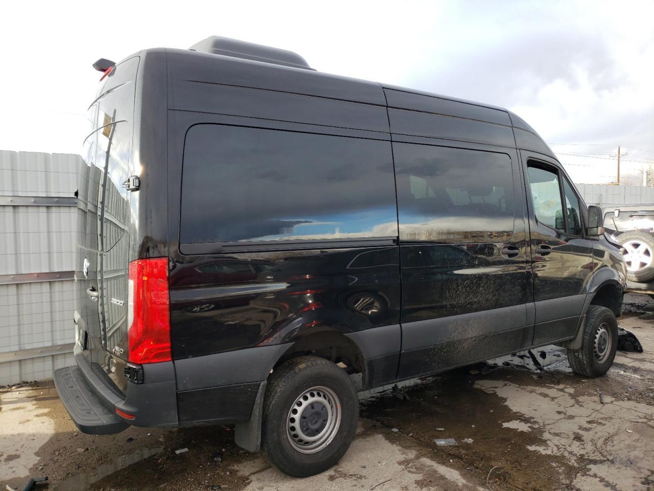 2023 Mercedes-Benz Sprinter 2500 2500 - Фото 4