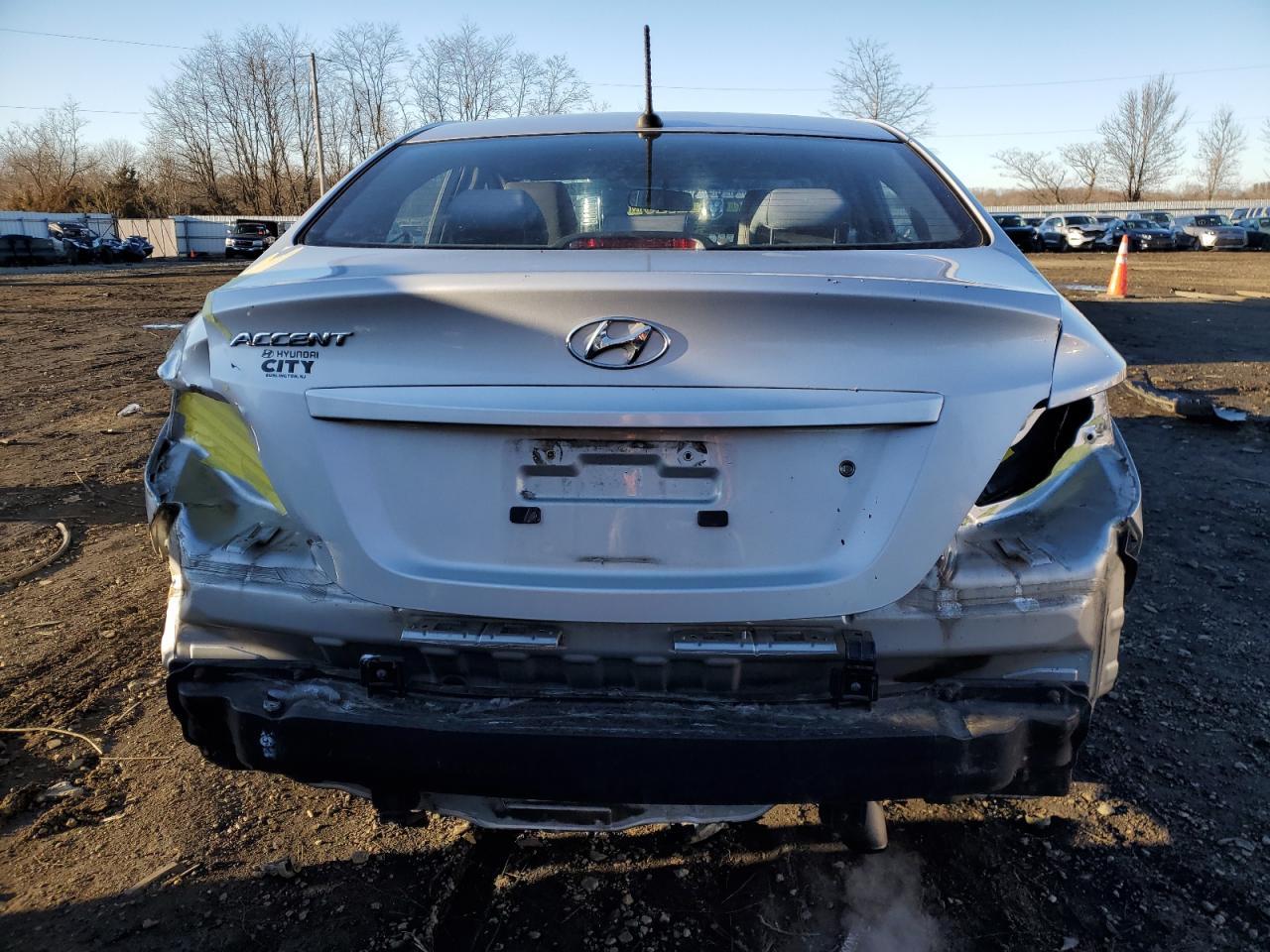 2012 Hyundai Accent Gls - Фото 6