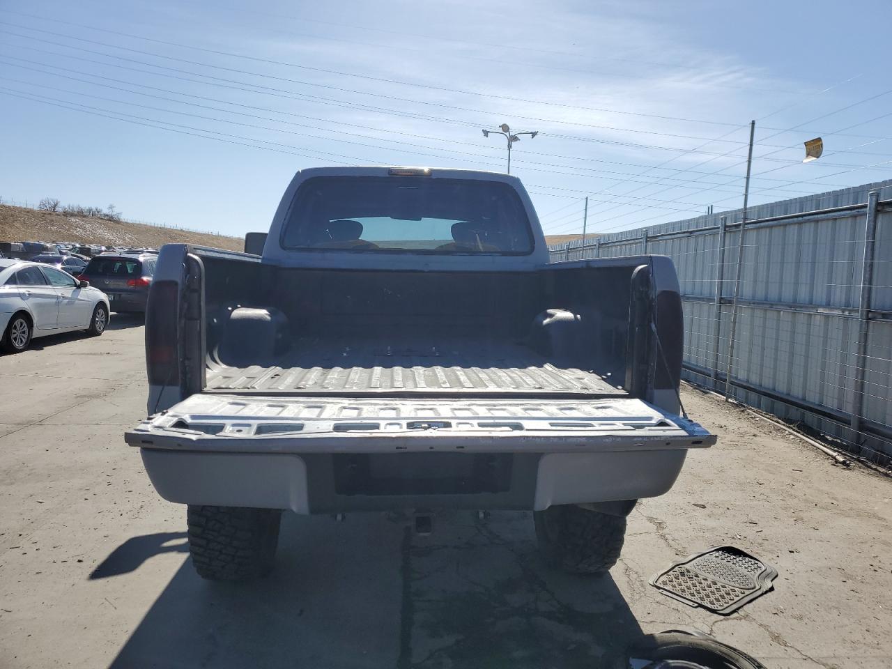 2001 Ford F250 Super Duty - Image 6
