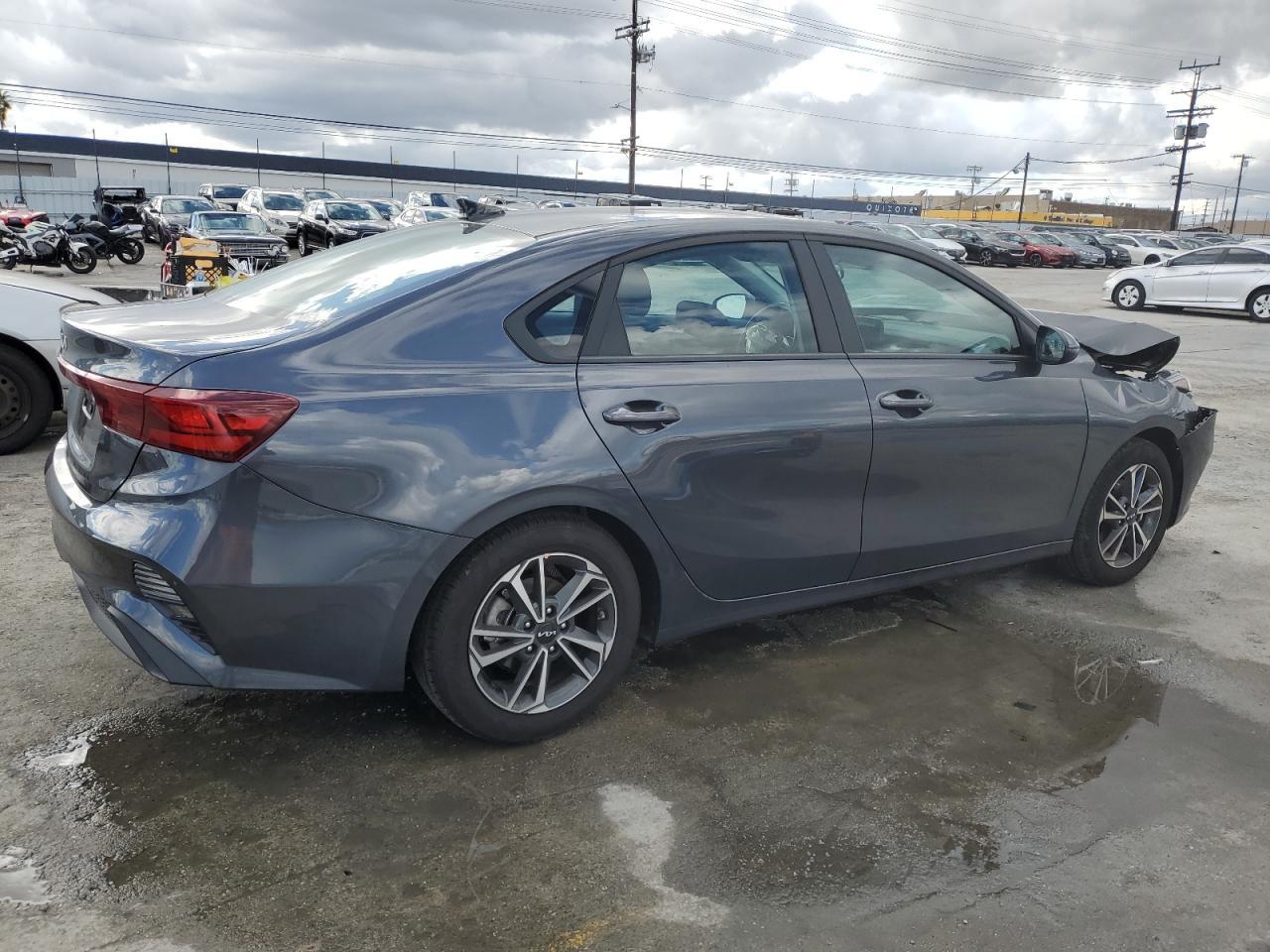 2023 Kia Forte Lx - Фото 3