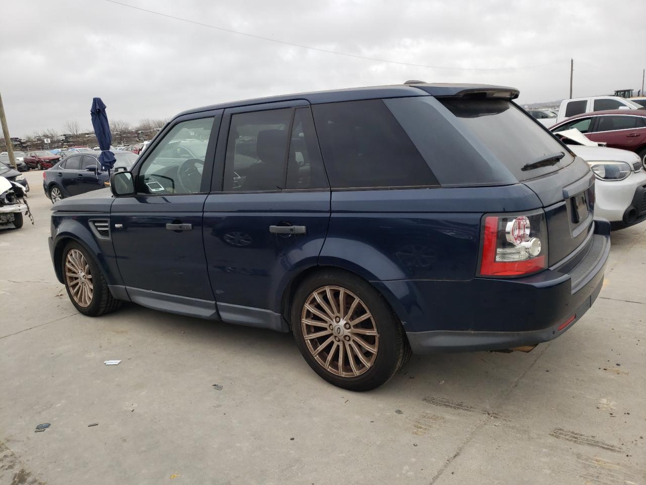 2011 Land Rover Range Rover Sport Hse - Image 2