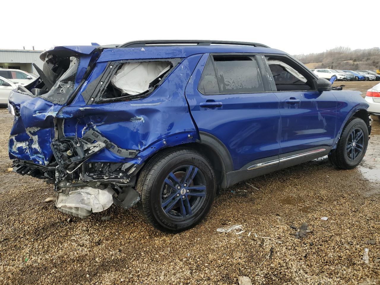 2020 Ford Explorer Xlt - Фото 3