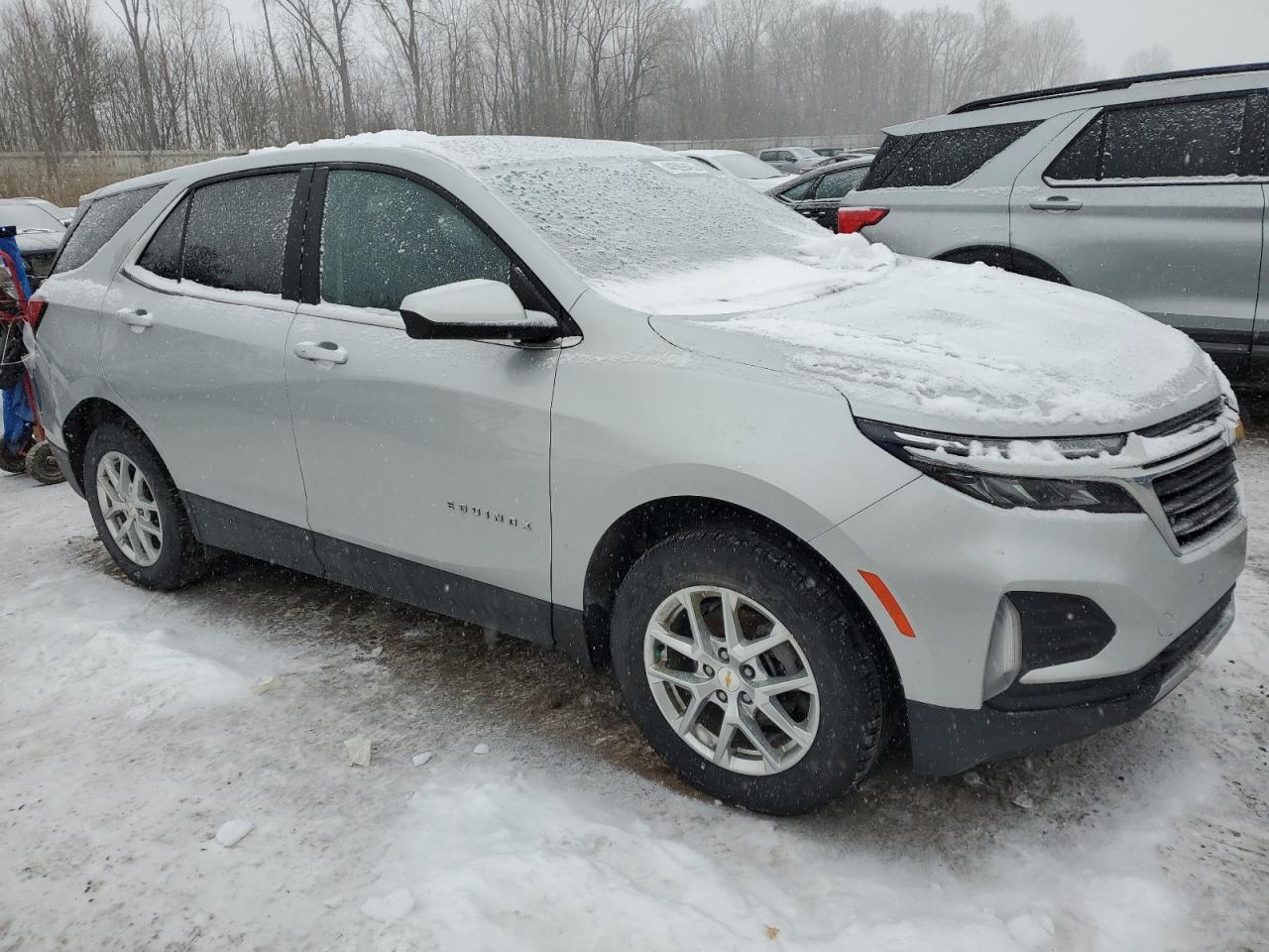 2022 Chev Equinox Lt - Фото 4