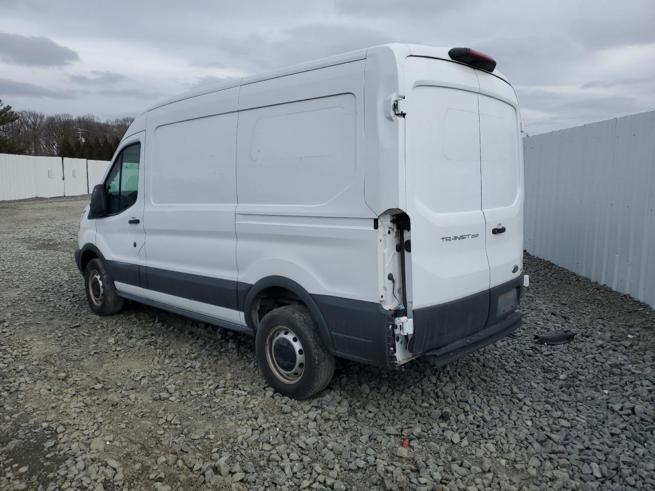2019 Ford Transit T-250 - Фото 2