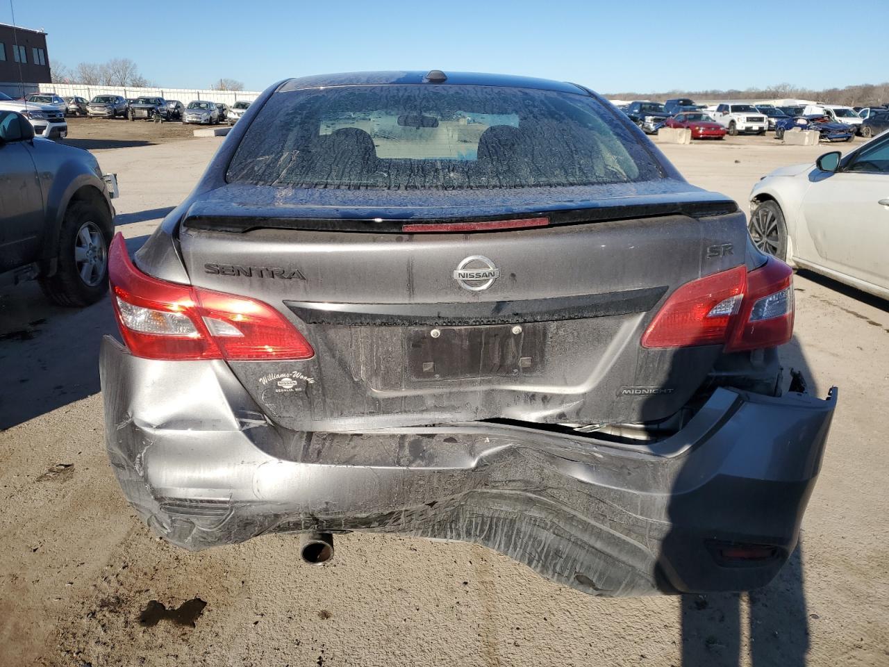 2018 Niss Sentra S - Image 6