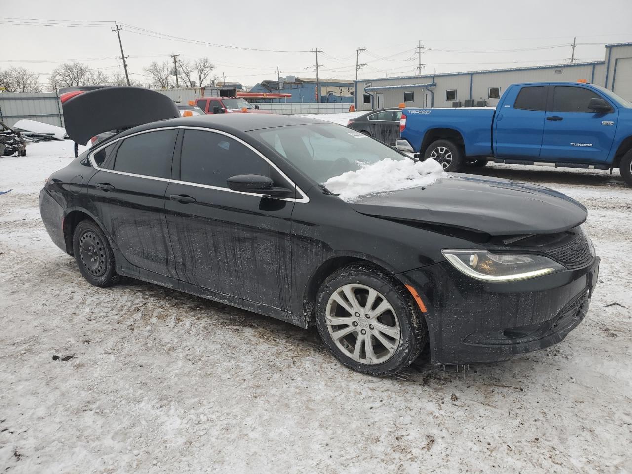 2016 Chrysler 200 Limited - Image 4