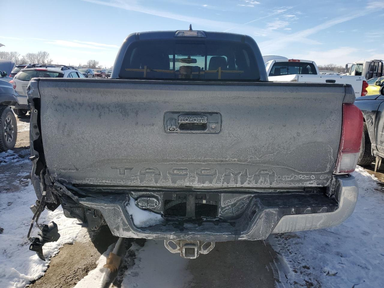 2017 Toyota Tacoma Double Cab - Image 6