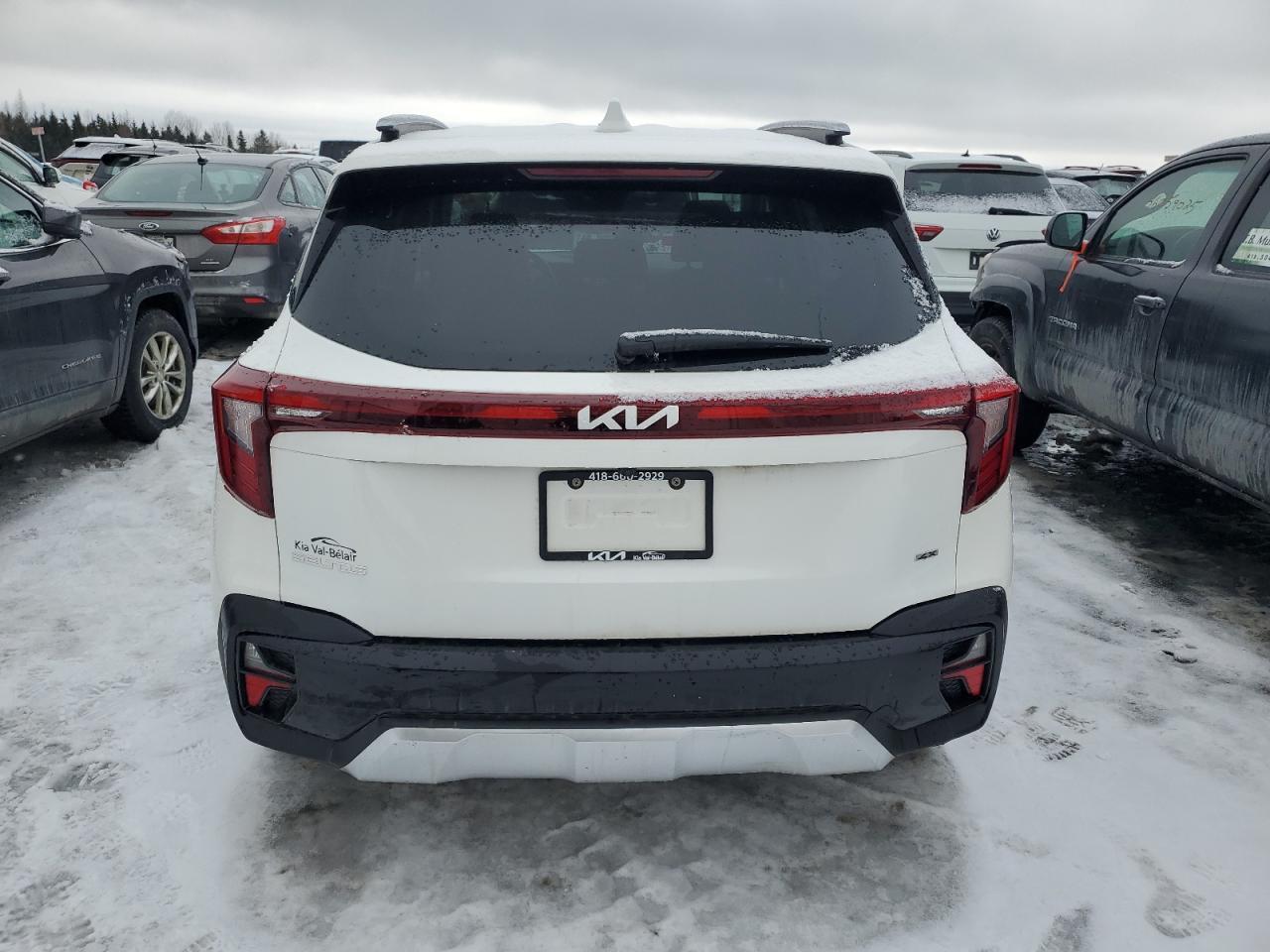 2024 Kia Seltos Ex - Image 6