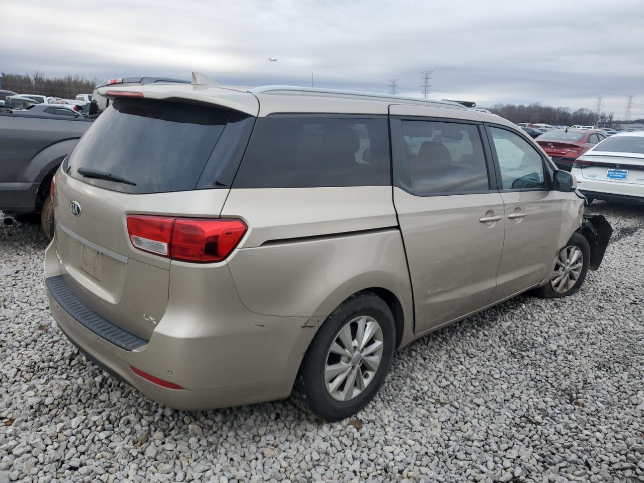 2015 Kia Sedona Lx - Image 3