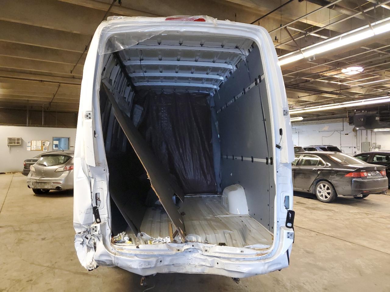 2023 Mercedes-Benz Sprinter 2500 - Фото 6