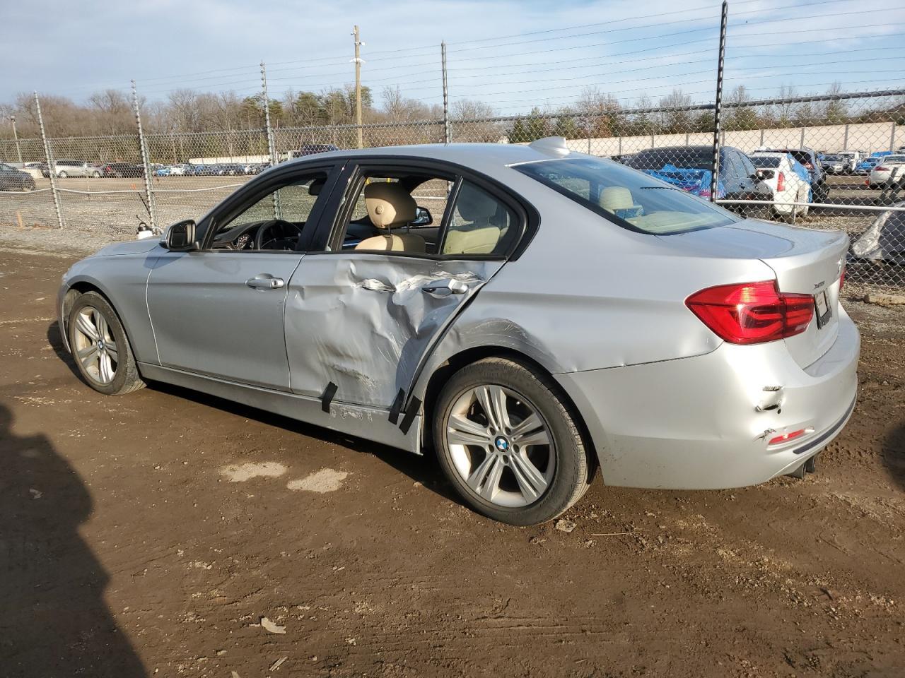 2016 BMW 328 Xi Sulev - Image 2