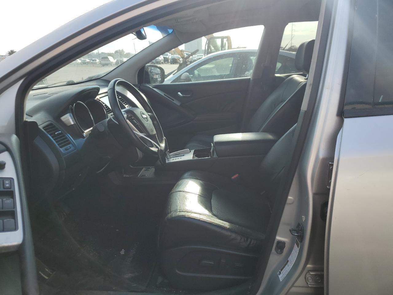 2010 Nissan Murano S - Фото 7