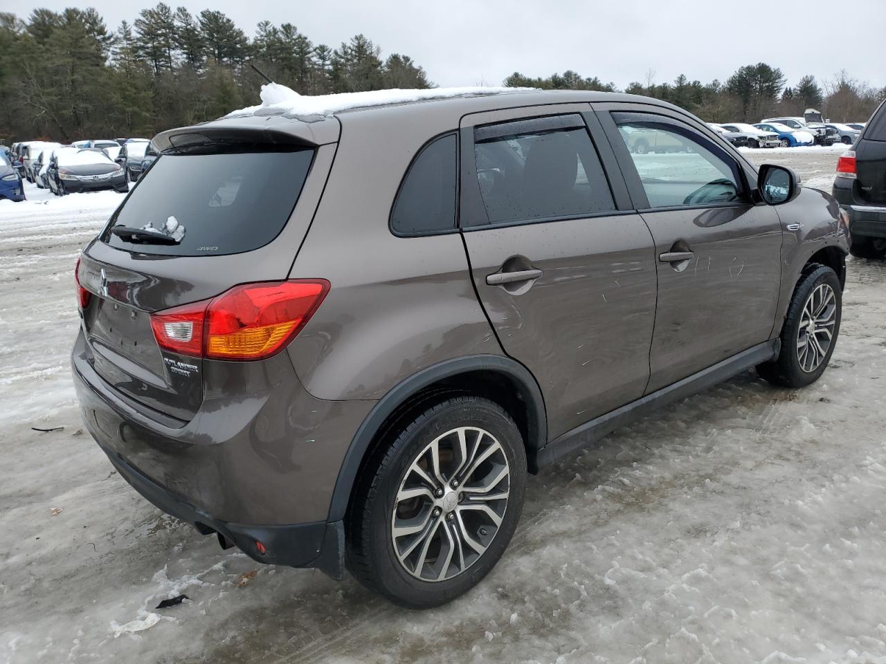 2016 Mitsubishi Outlander Sport Es - Фото 3