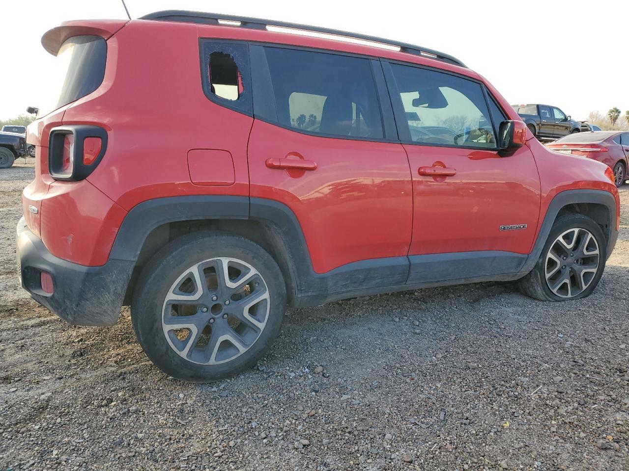 2018 Jeep Renegade Latitude - Image 3
