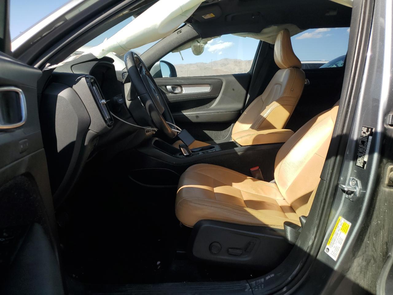 2019 Volvo Xc40 T5 Momentum - Фото 7