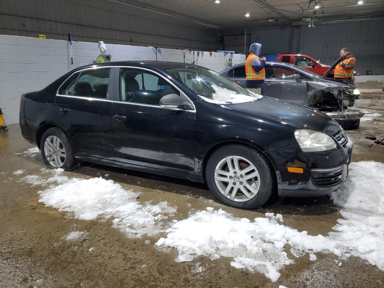 2007 Volkswagen Jetta Wolfsburg - Image 4