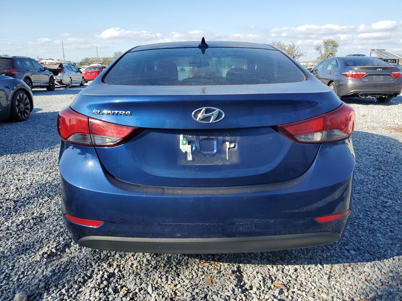 2015 Hyundai Elantra Se - Фото 6