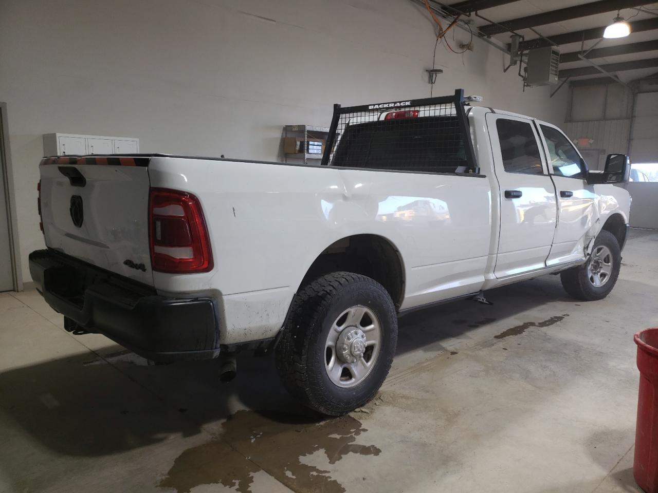2023 Ram 3500 4Wd Crew Cab ** R & D * Pri Fleet ** - Фото 3