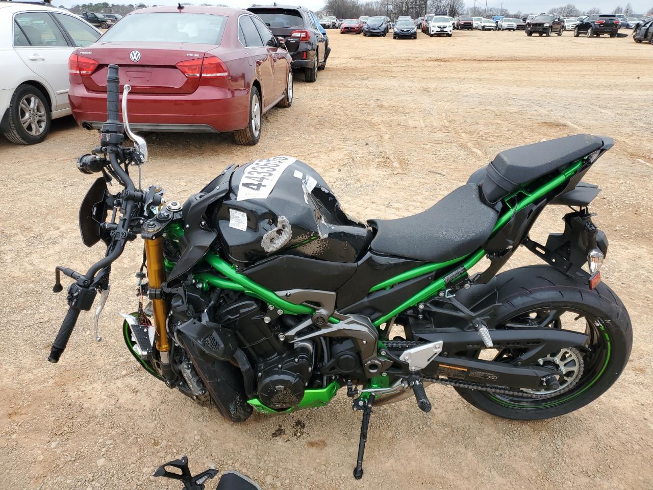 2024 Kawasaki Zr900 M - Фото 3