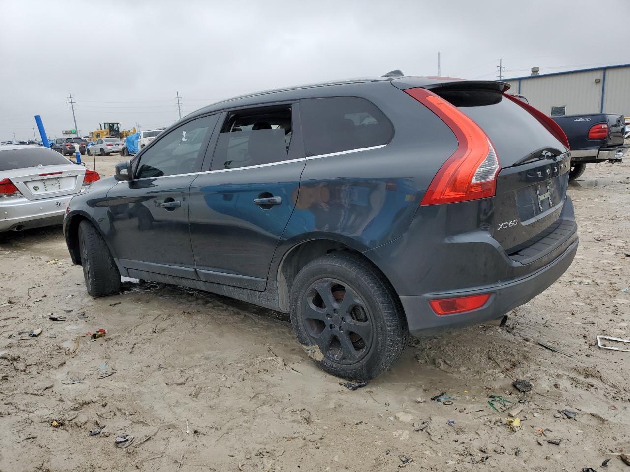 2013 Volvo Xc60 3.2 - Image 2