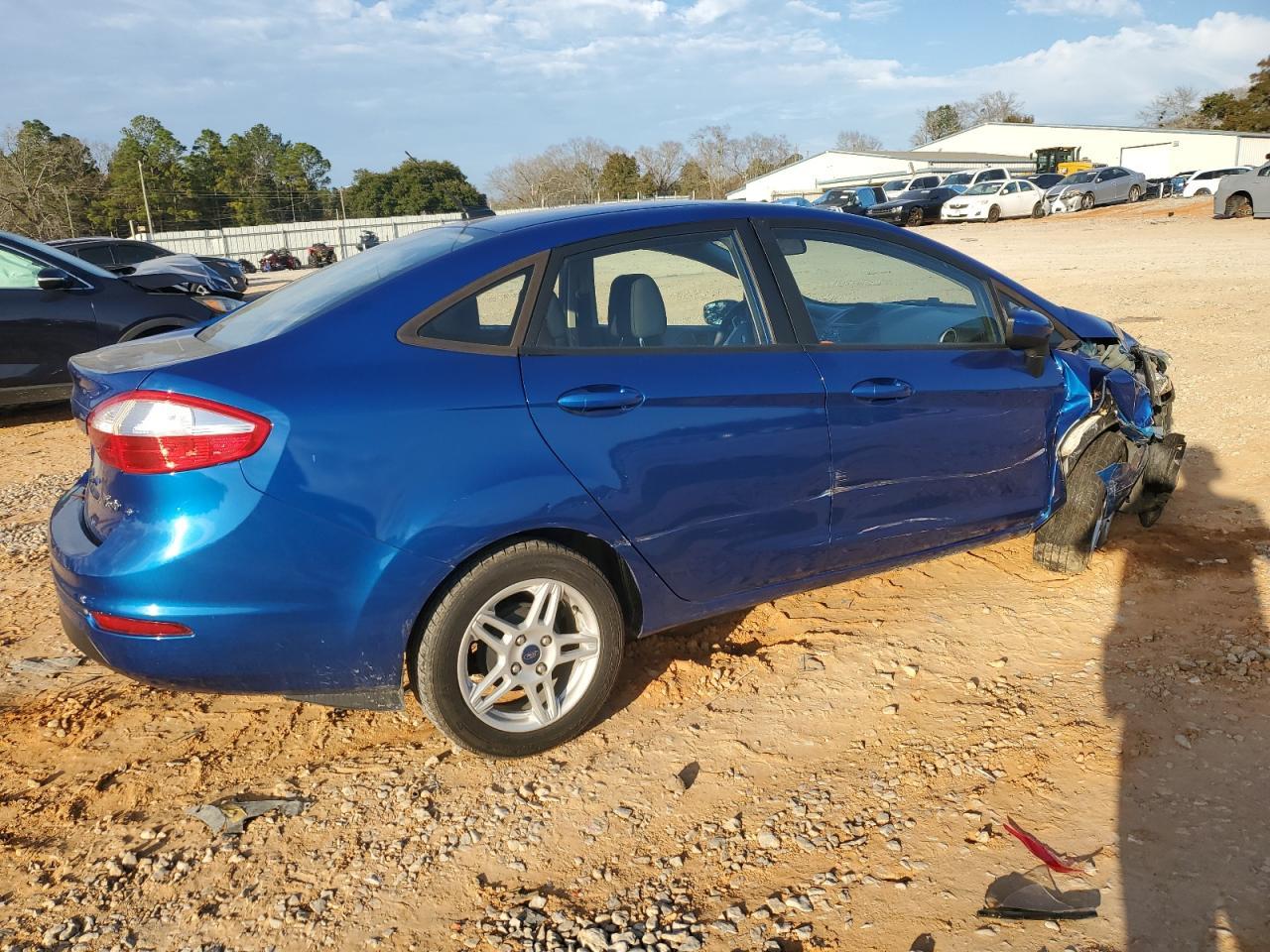 2018 Ford Fiesta Se - Image 3