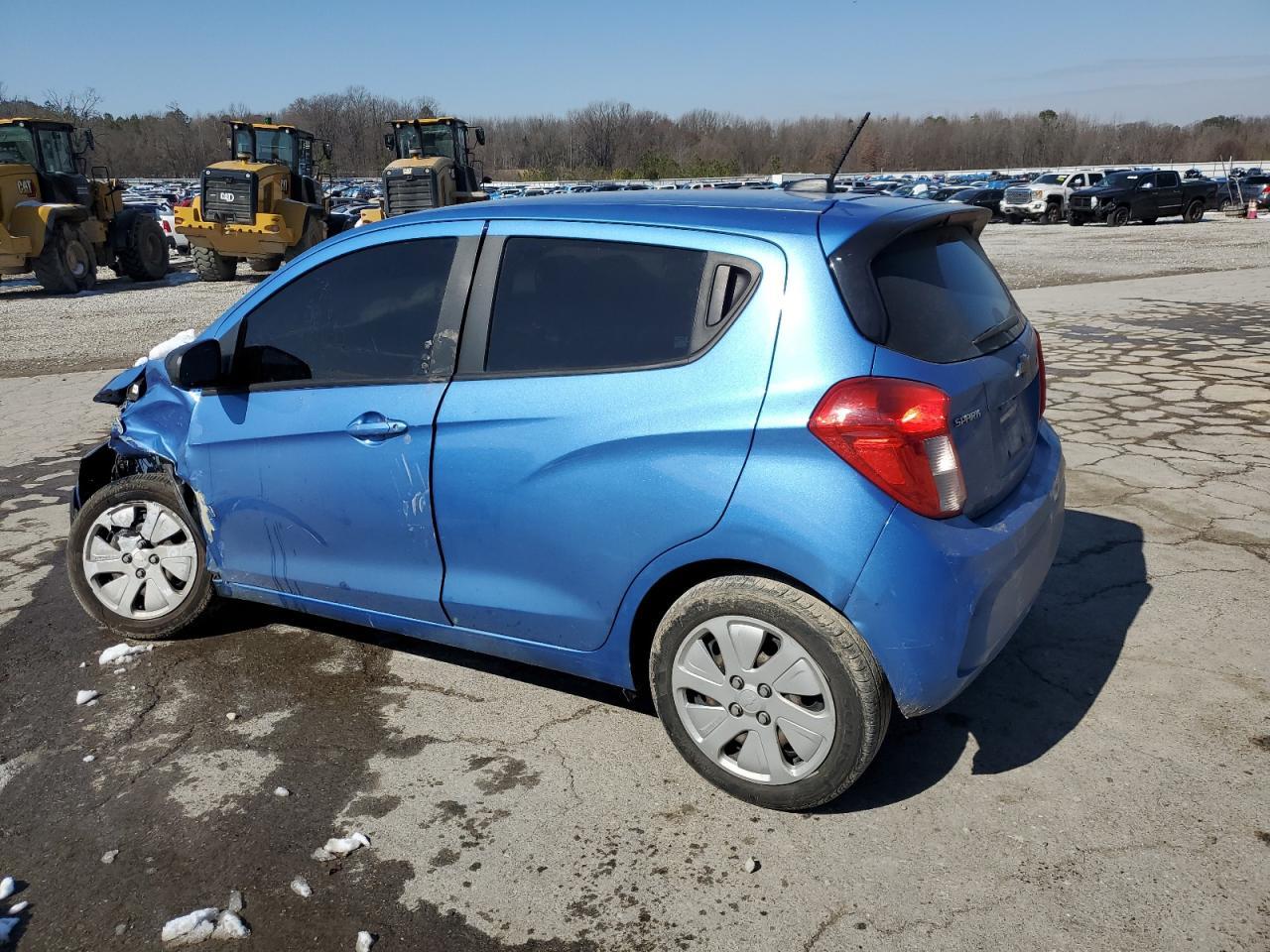 2017 Chevrolet Spark Ls - Фото 2