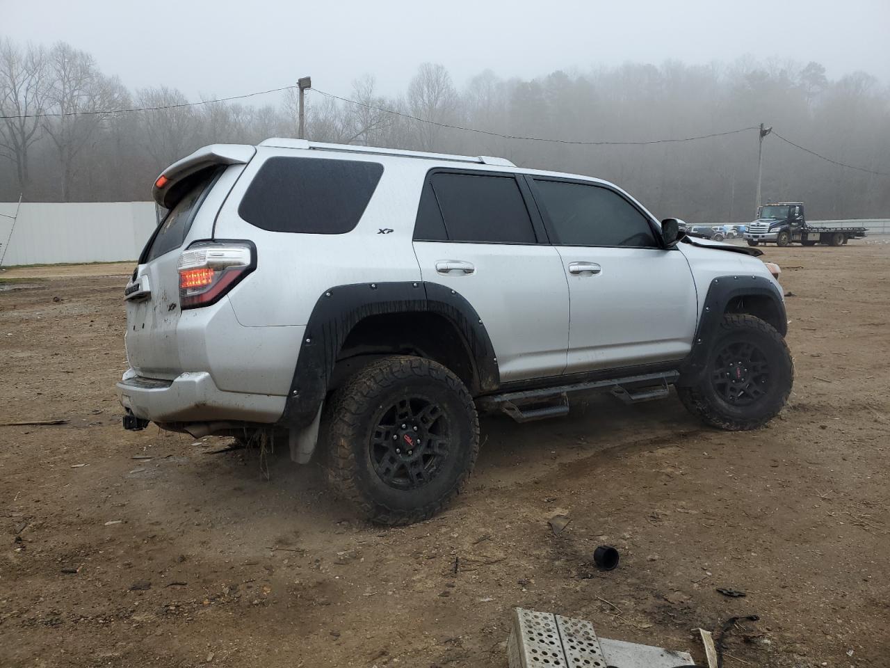 2018 Toyota 4Runner Sr5 - Image 3