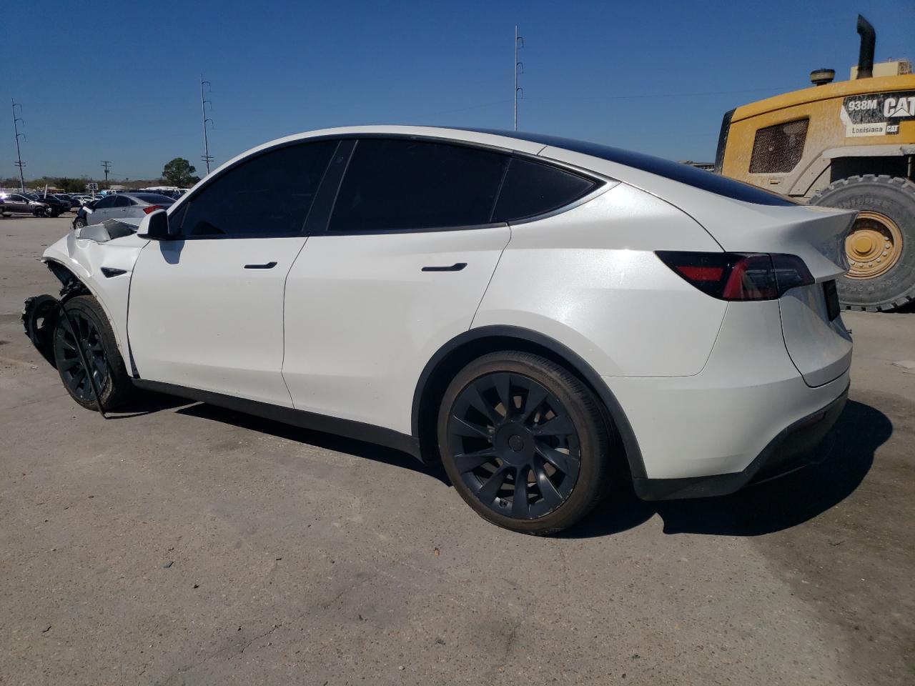 2023 Tesla Model Y - Фото 2