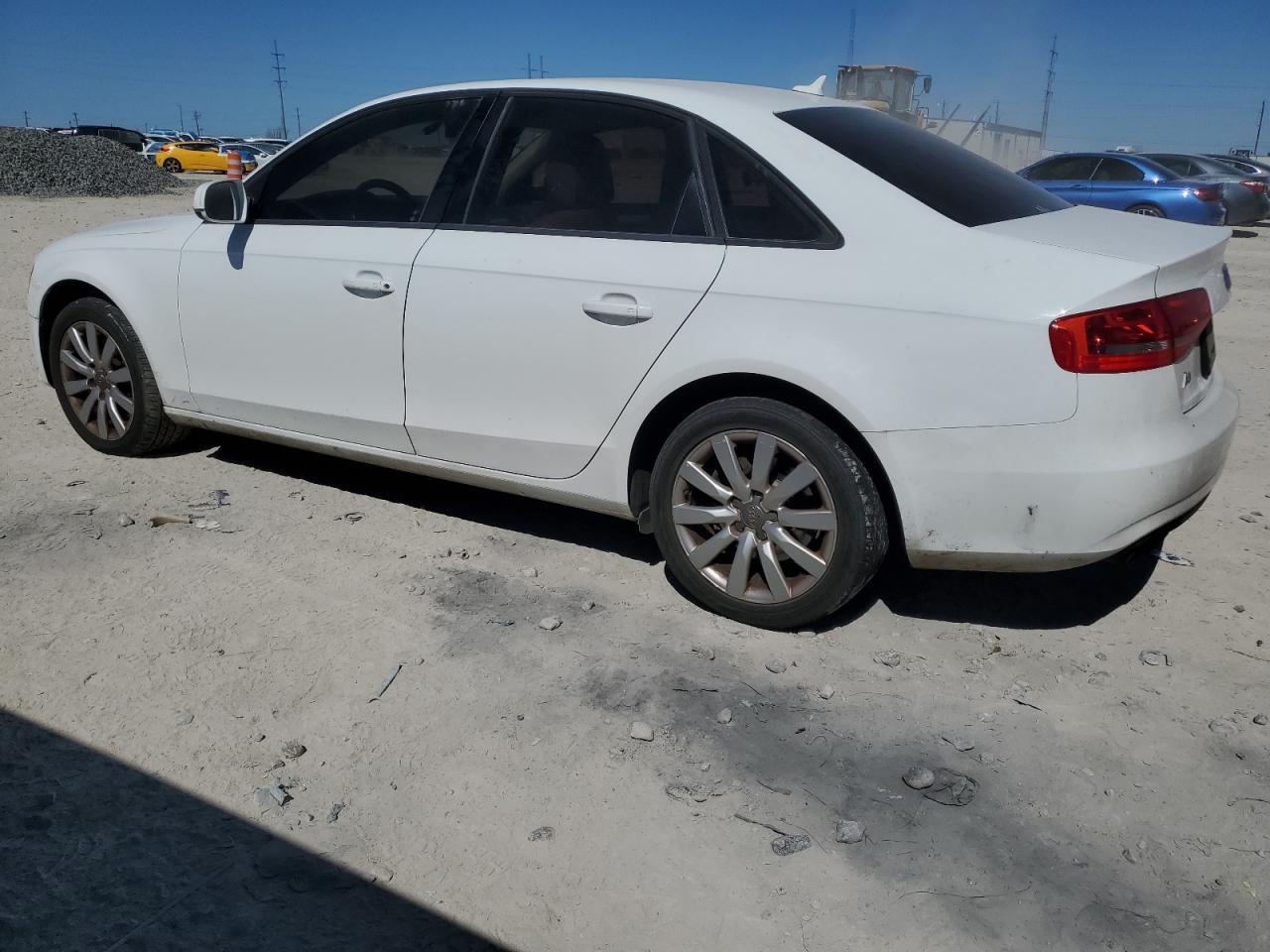 2014 Audi A4 Premium - Image 2