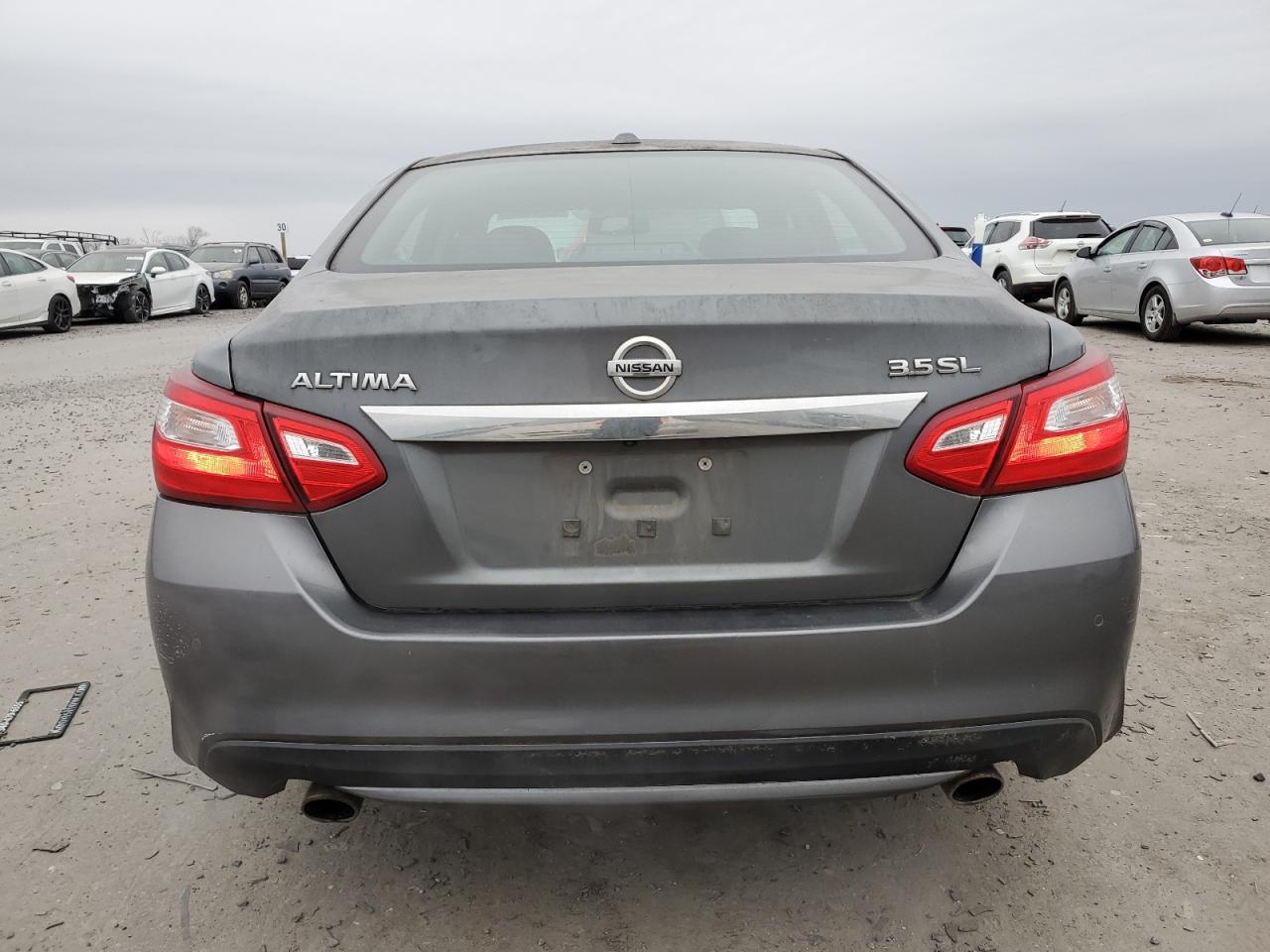 2017 Nissan Altima 3.5Sl - Image 6