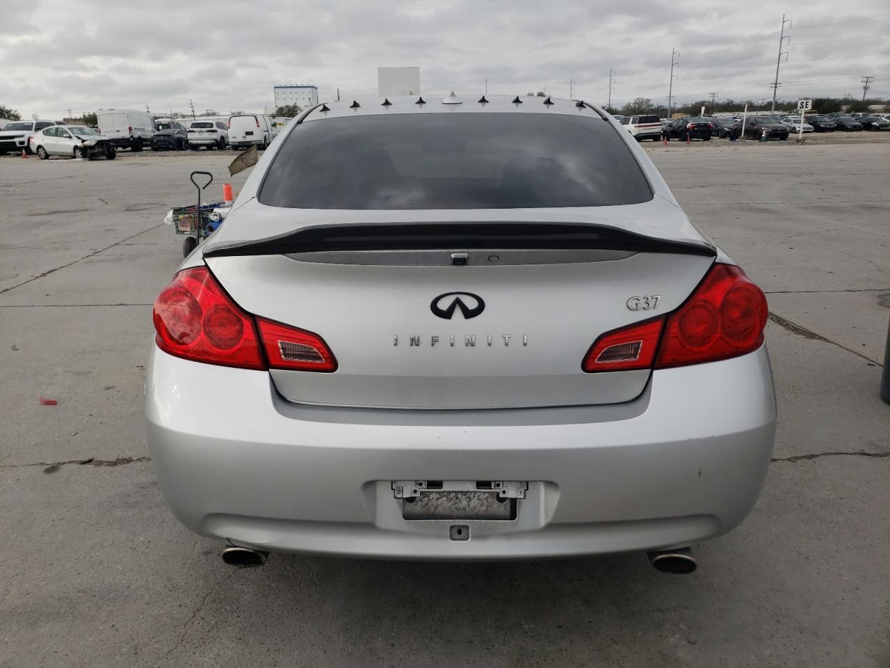 2013 Infiniti G37 Base - Image 6