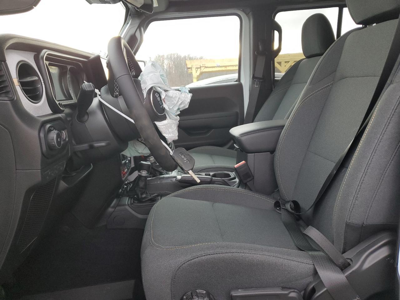 2025 Jeep Wrangler Sport - Фото 7