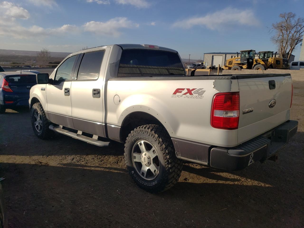 2004 Ford F150 Supercrew - Image 2