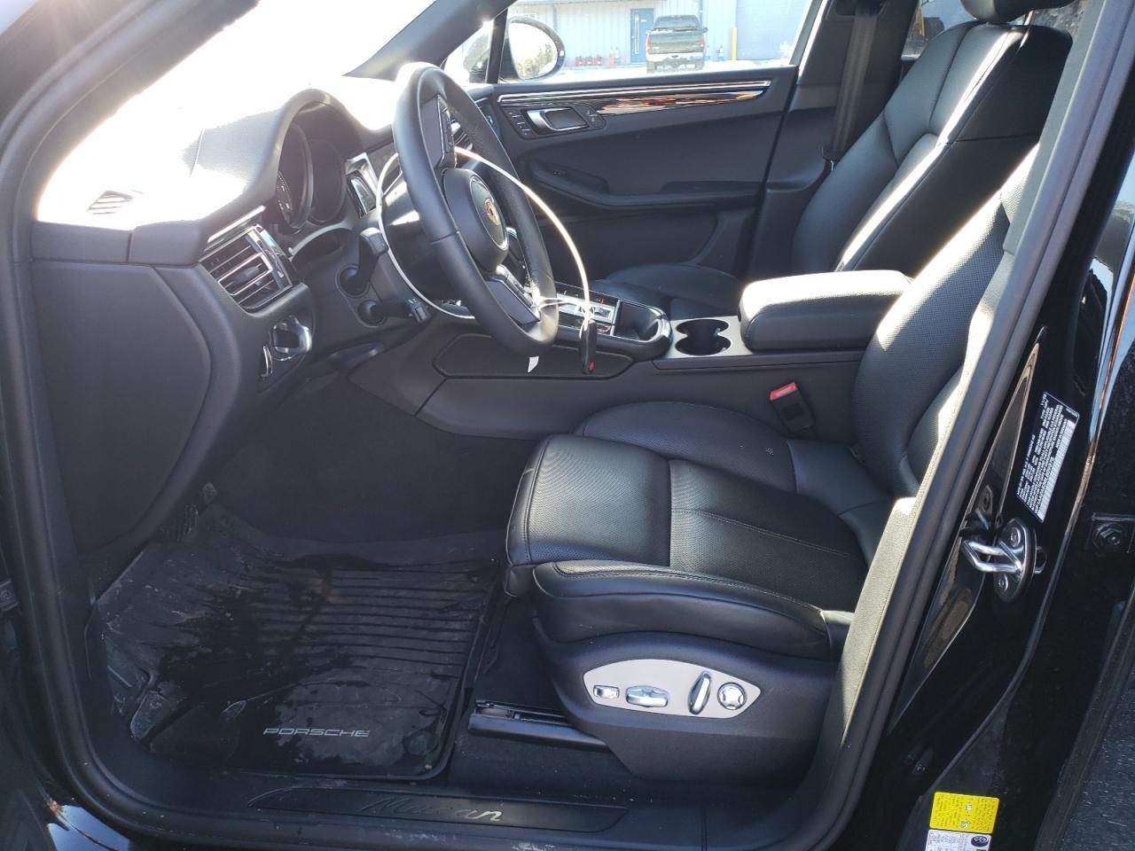 2024 Porsche Macan Base - Image 7