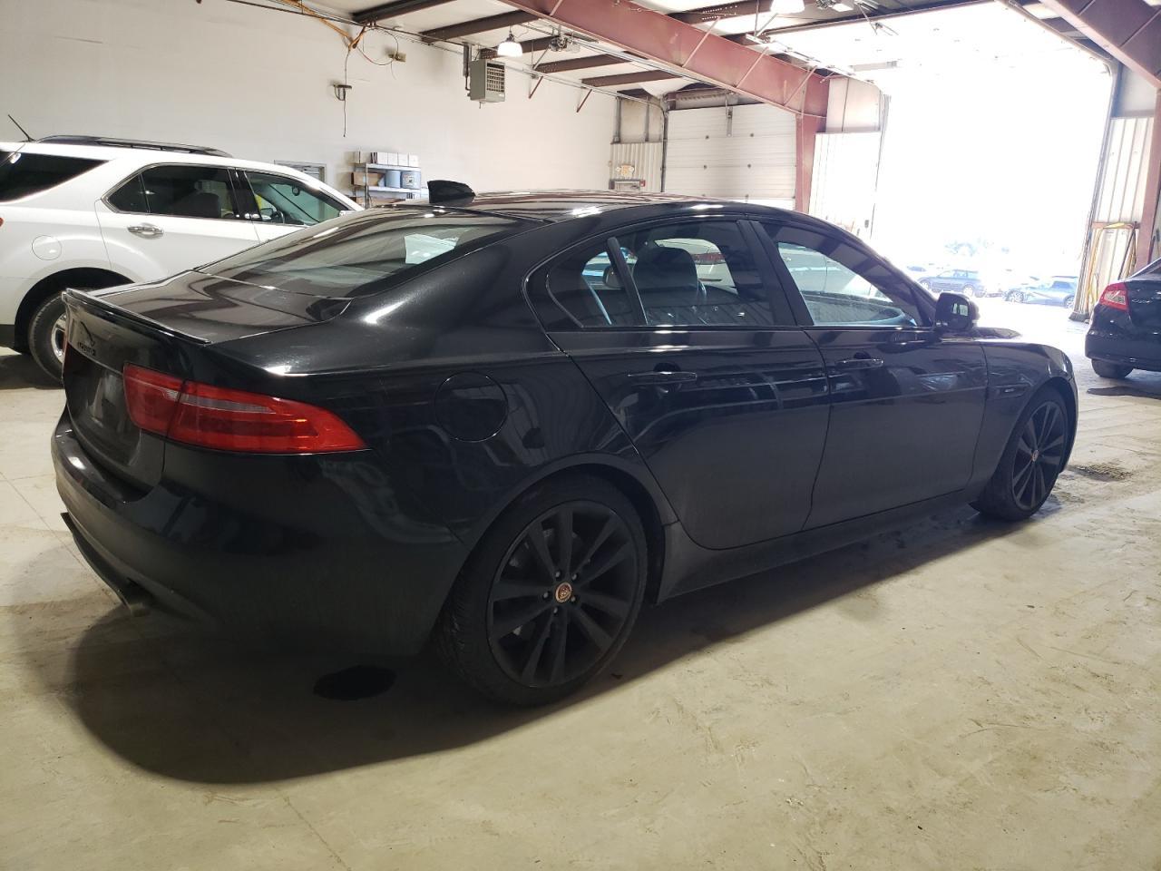 2017 Jaguar Xe - Image 3