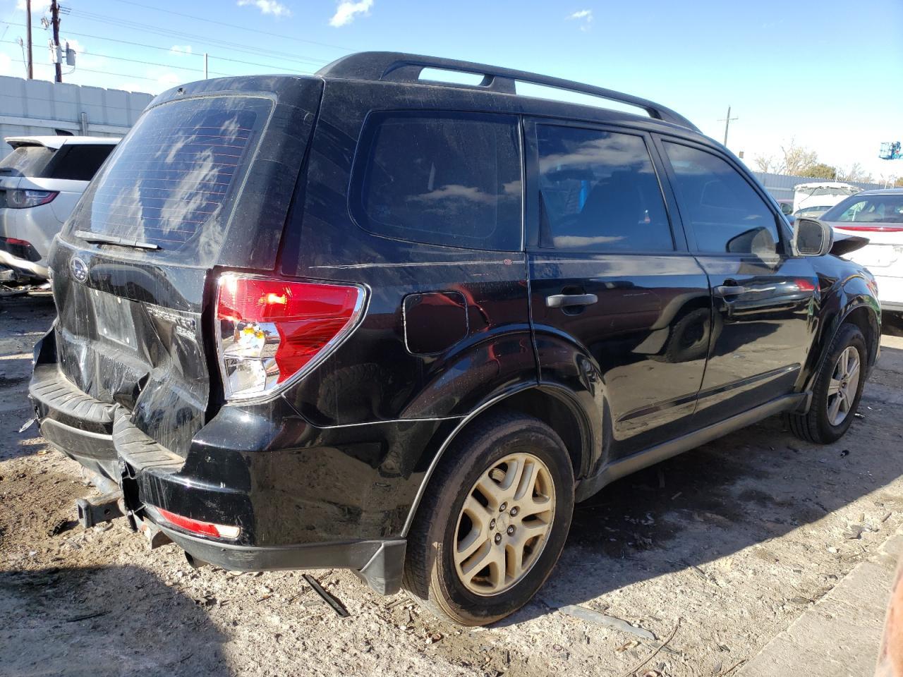 2010 Subaru Forester Xs - Фото 3