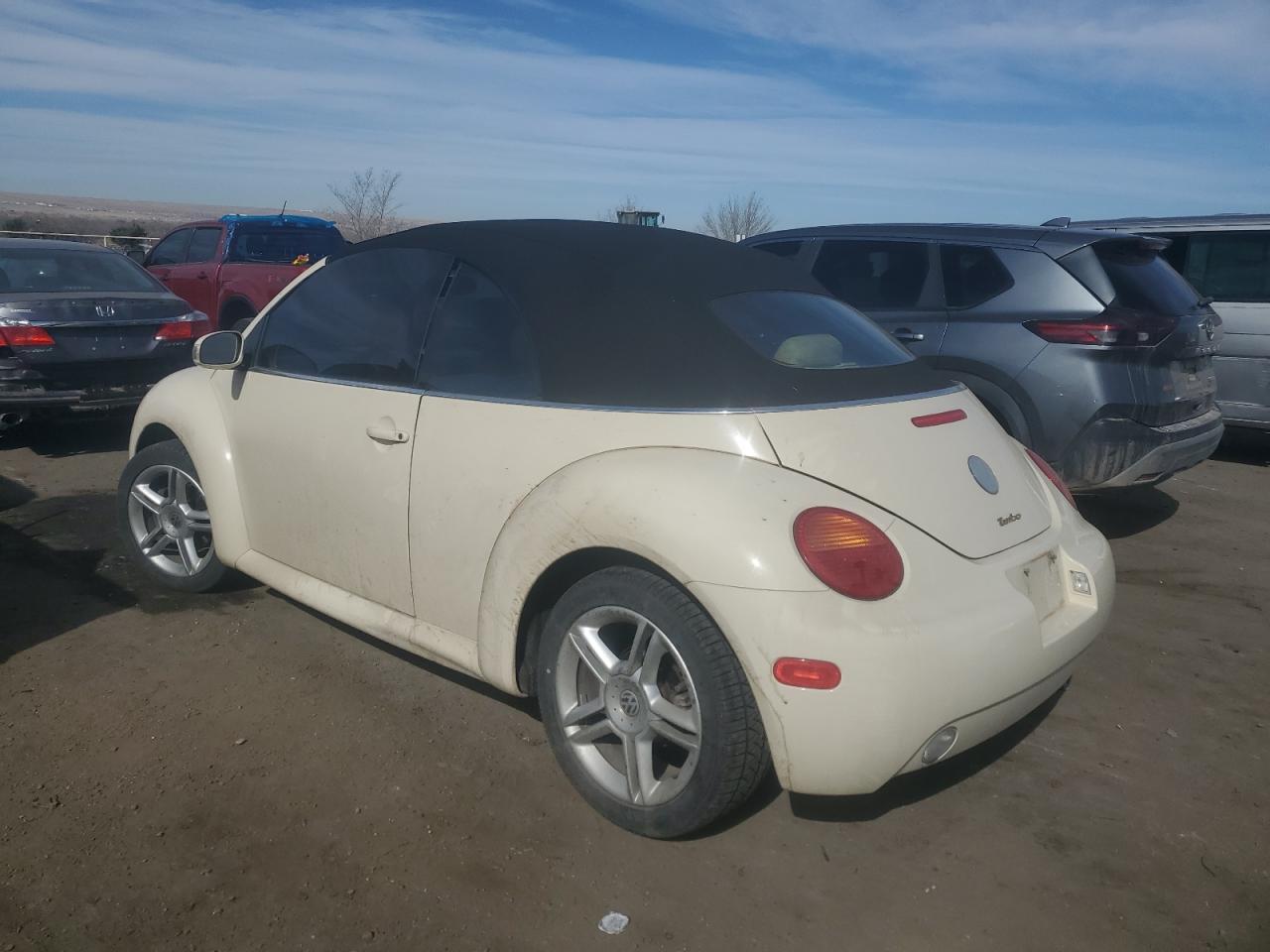 2005 Volkswagen New Beetle Gls - Фото 2