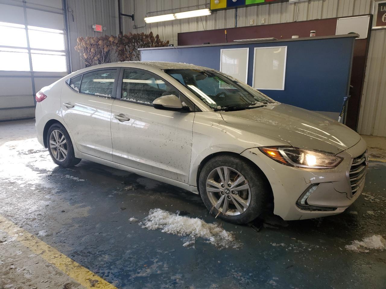 2017 Hyundai Elantra Se - Фото 4