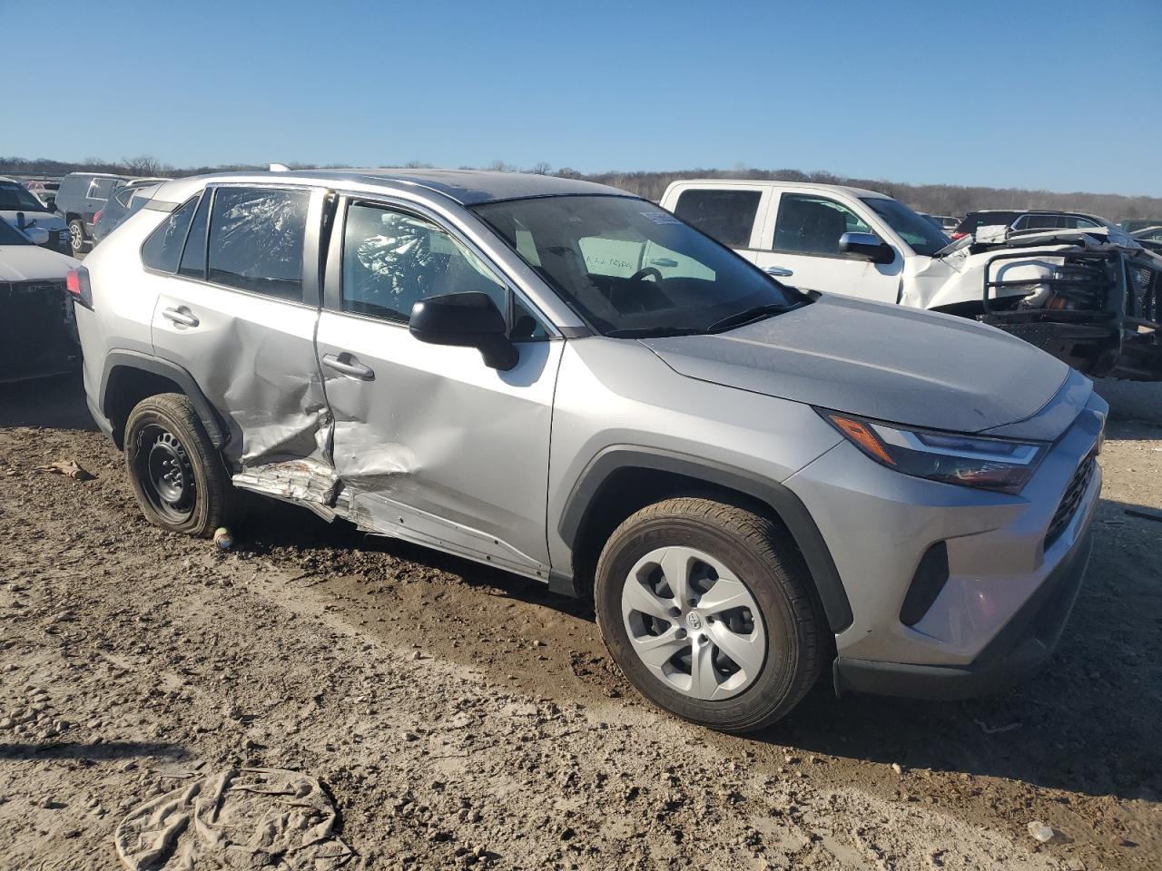 2024 Toyota Rav4 Le - Фото 4