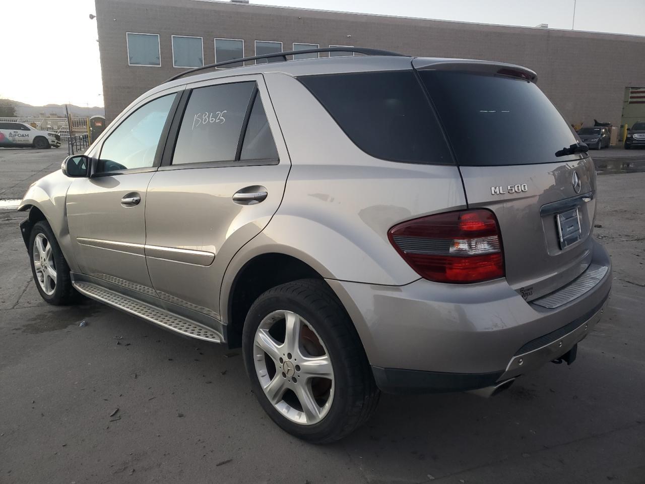 2007 Mercedes-Benz Ml 500 - Image 2