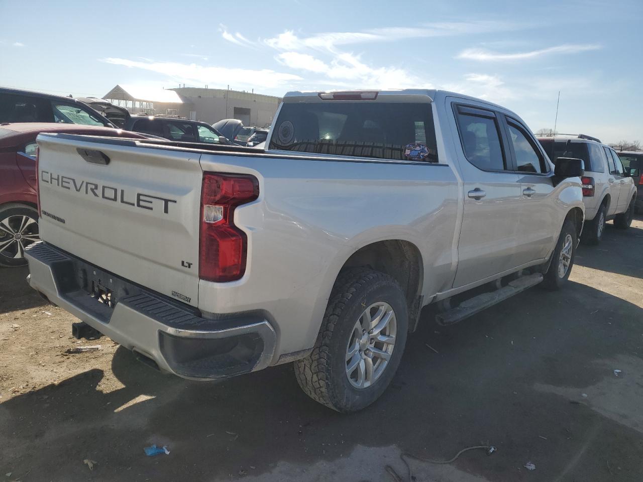 2021 Chevrolet Silverado K1500 Lt - Image 3