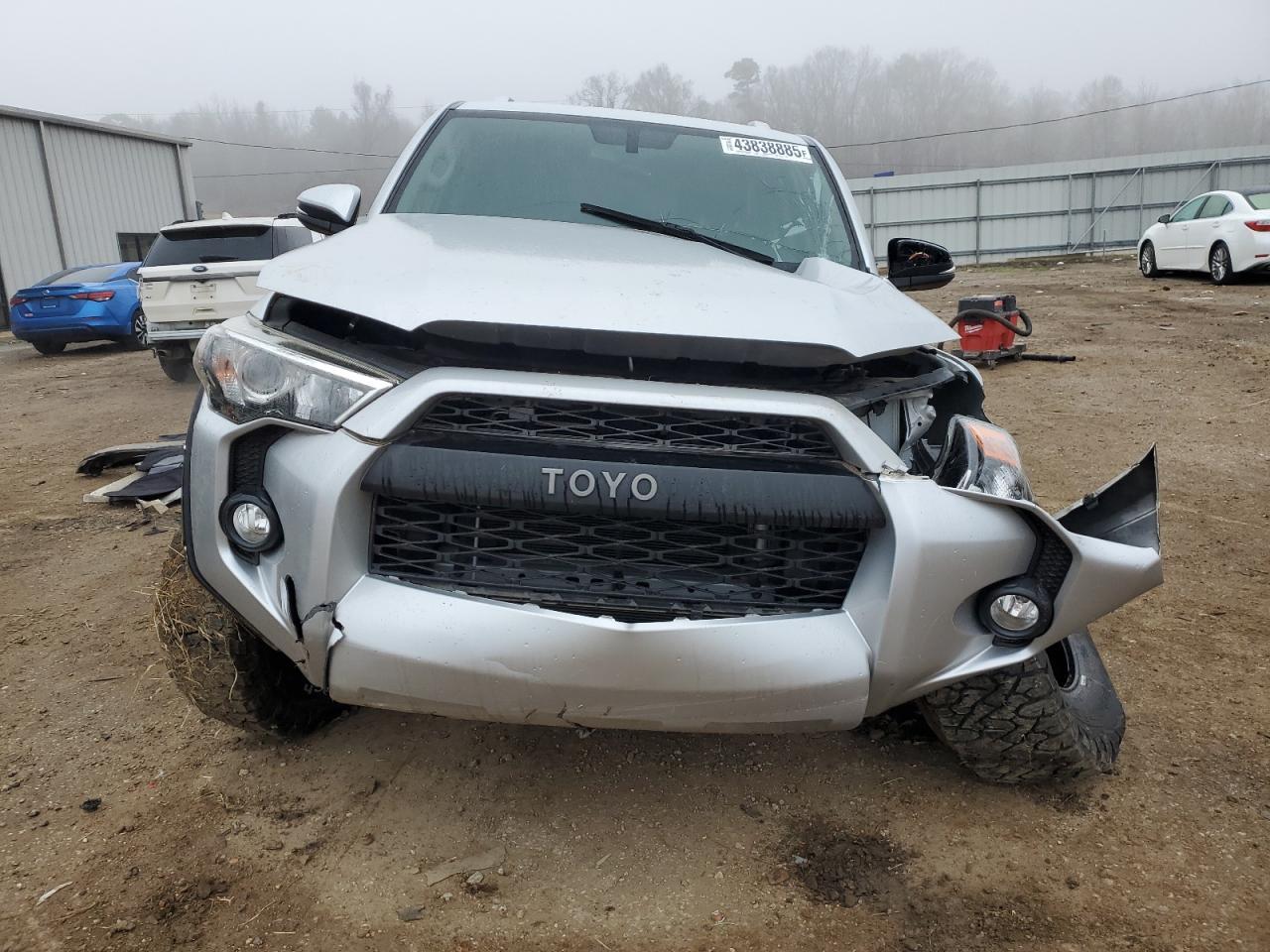 2018 Toyota 4Runner Sr5 - Image 5