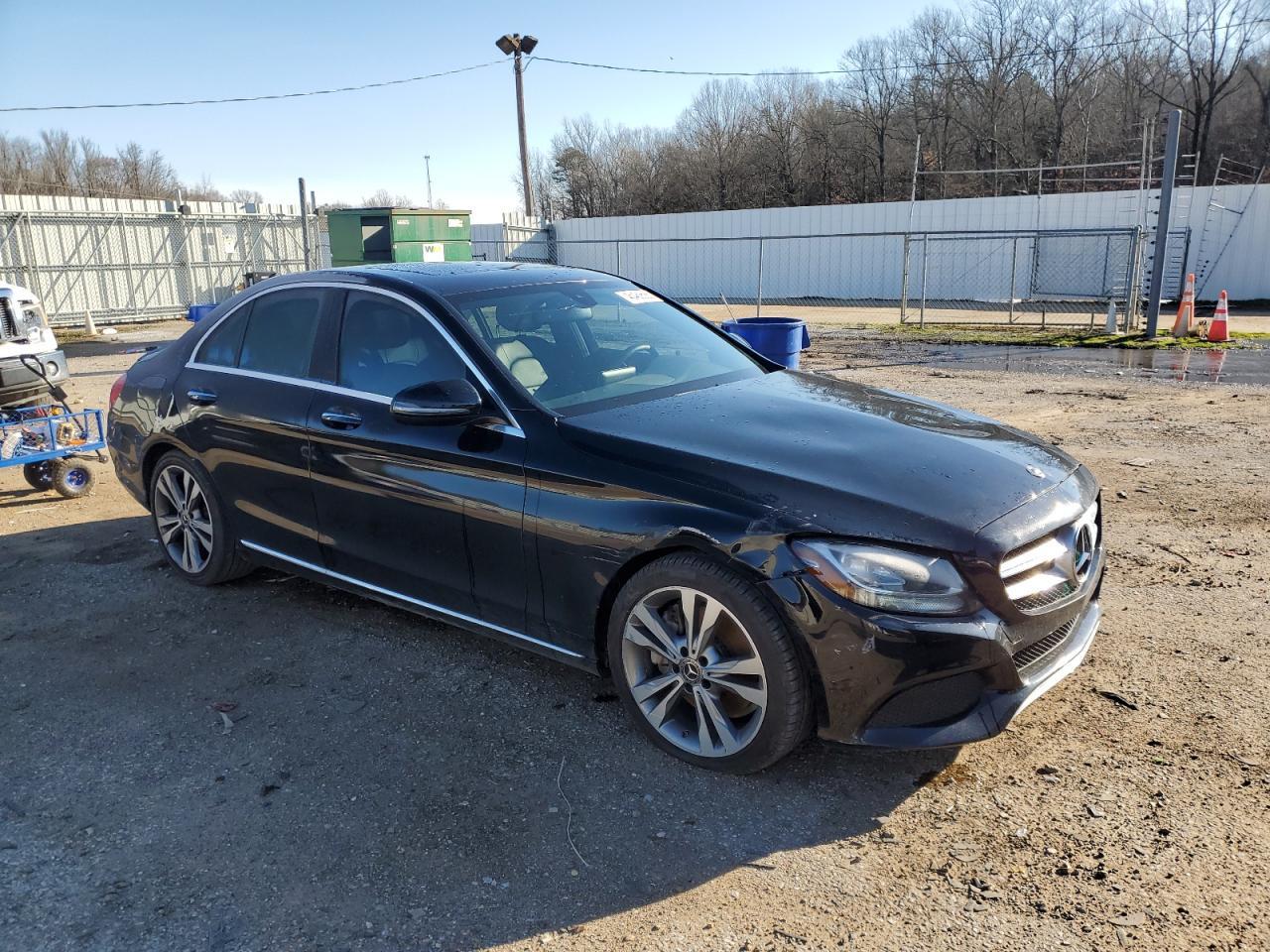 2018 Mercedes-Benz C 300 - Image 4