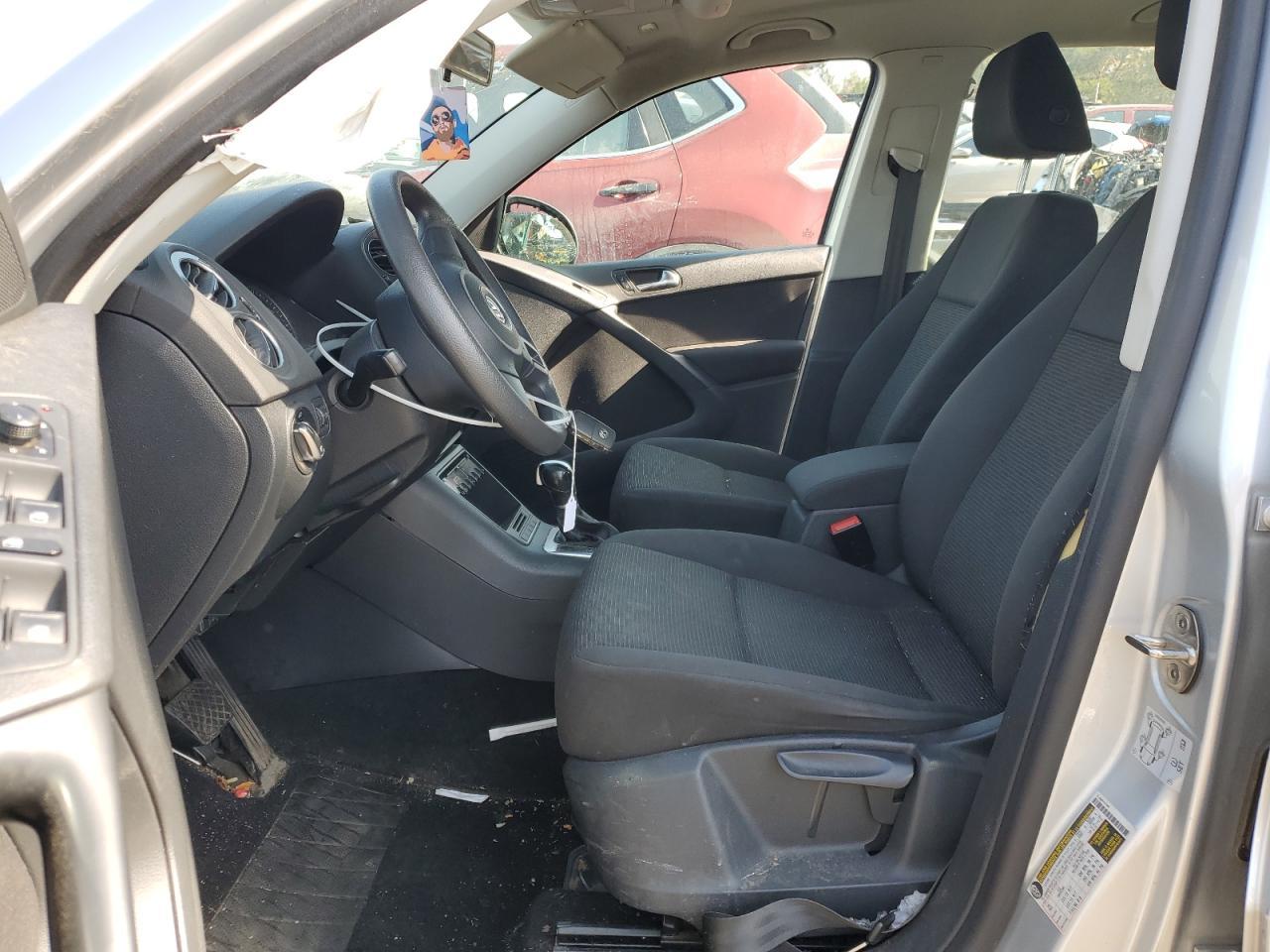 2017 Volkswagen Tiguan S - Фото 7