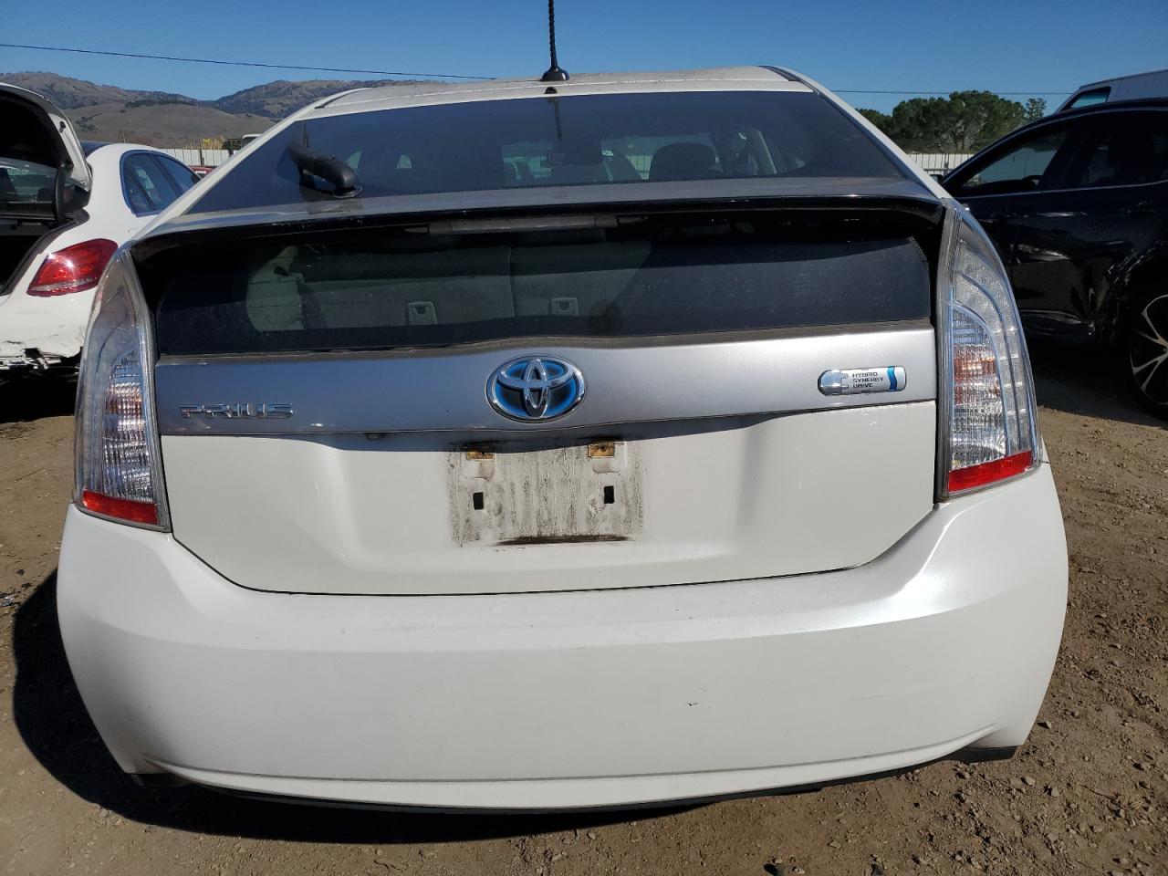 2013 Toyota Prius Plug-In - Фото 6