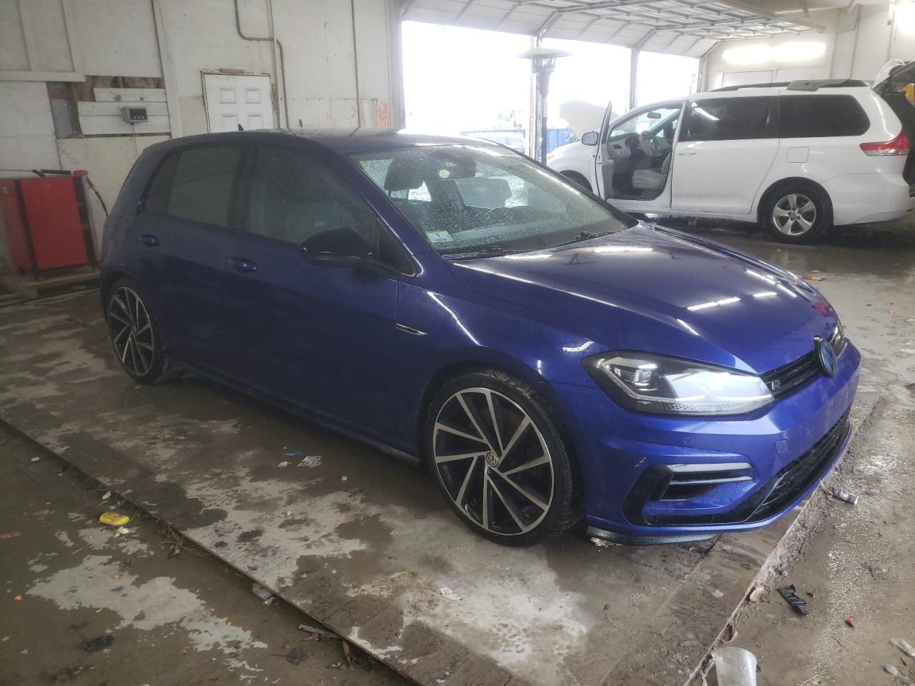 2018 Volkswagen Golf R - Фото 4