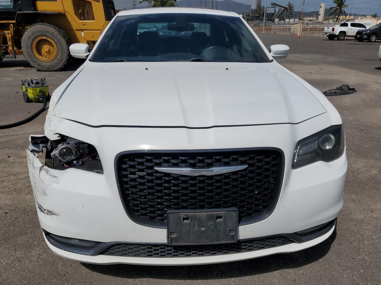 2015 Chrysler 300 S - Фото 5