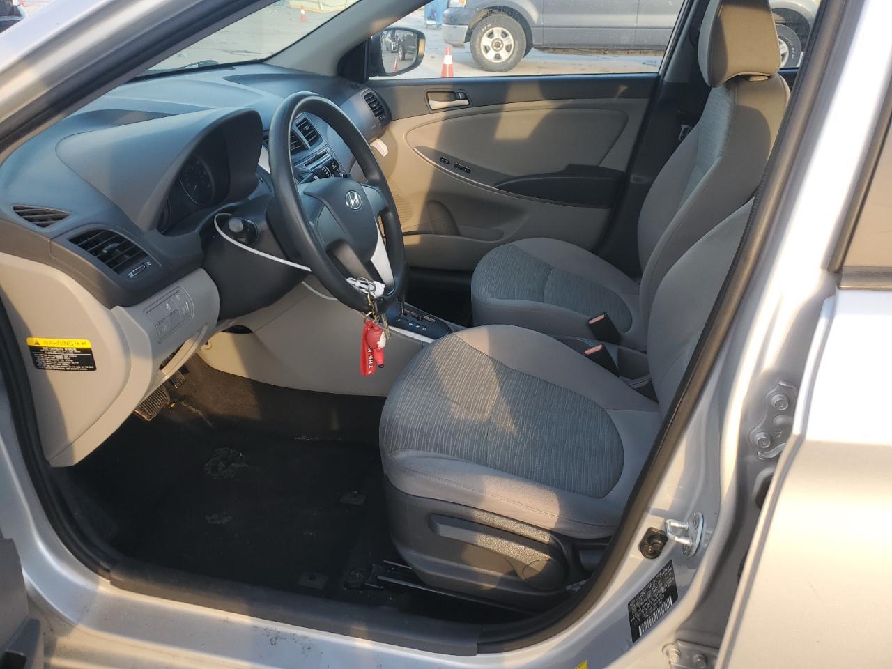 2016 Hyundai Accent Se - Фото 7